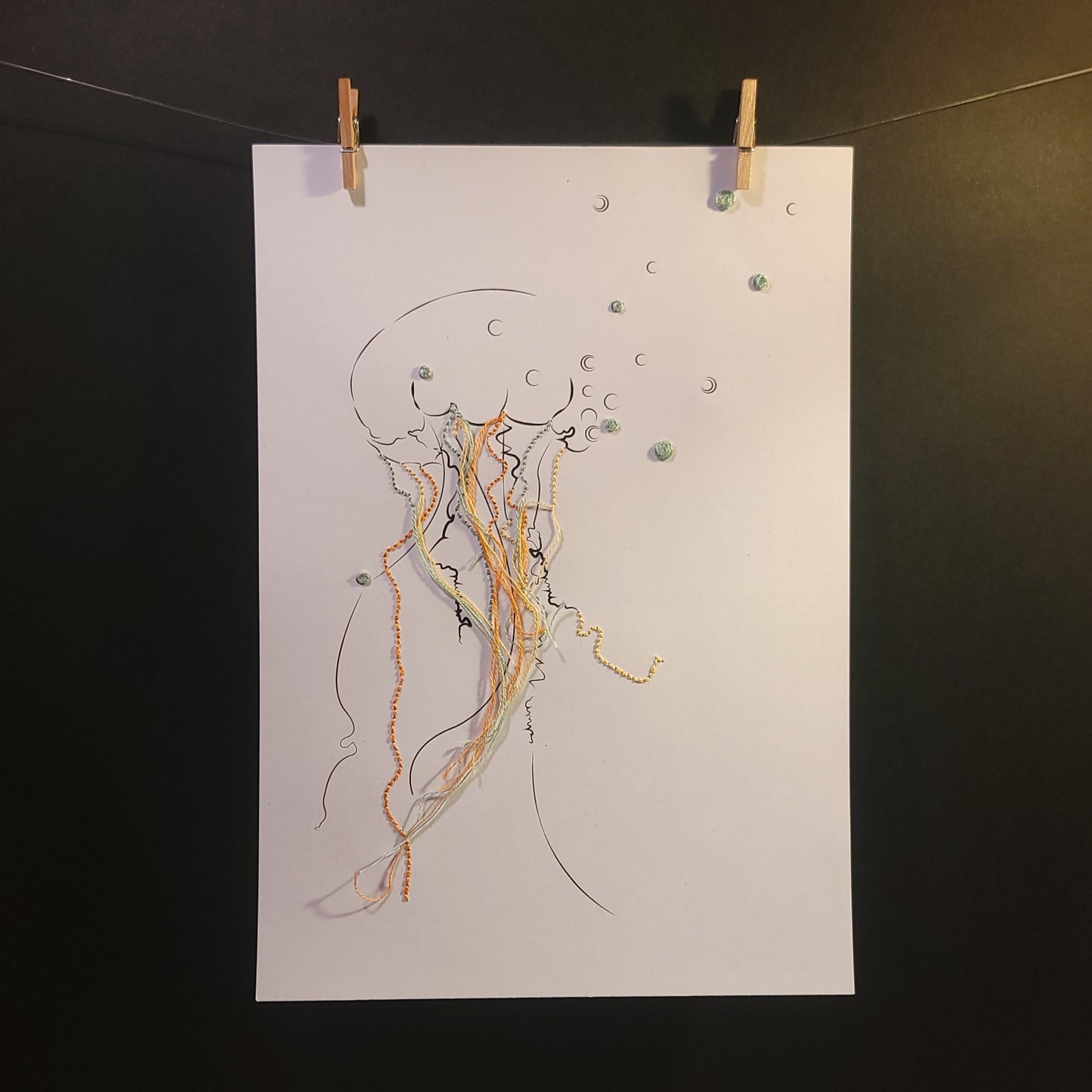 Voile en suspension | Illustration Broderie A5